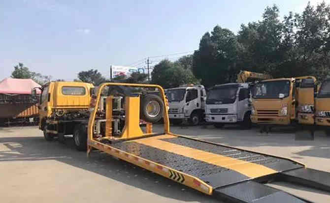 黔西汽车中途维修案例